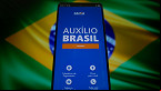 Auxílio Brasil: Caixa distribui quase 1 milhão de novos cartões em outubro