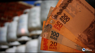 Vale Gás volta em abril com parcela de R$ 110. Imagem: Ache Concursos
